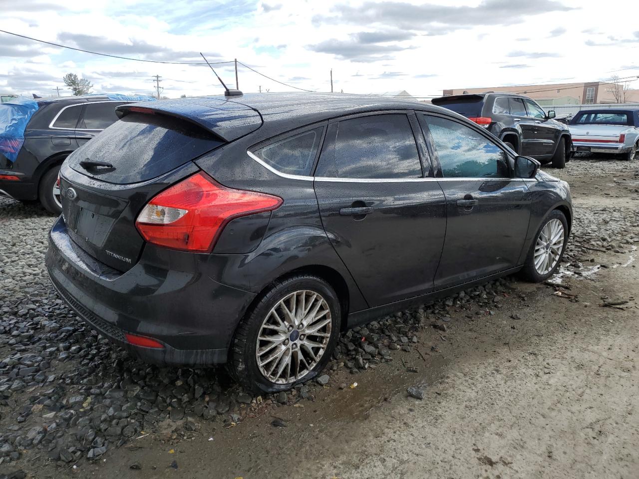 Photo 2 VIN: 1FADP3N22DL103830 - FORD FOCUS 