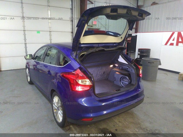 Photo 2 VIN: 1FADP3N22EL102100 - FORD FOCUS 