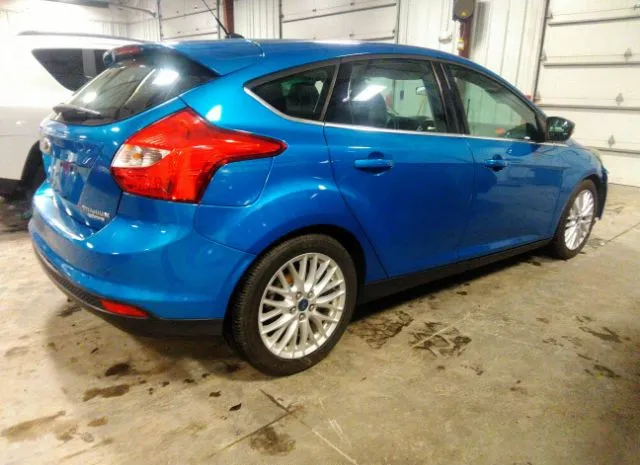 Photo 3 VIN: 1FADP3N22EL103344 - FORD FOCUS 