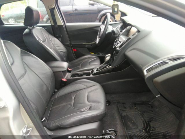 Photo 4 VIN: 1FADP3N22FL260177 - FORD FOCUS 