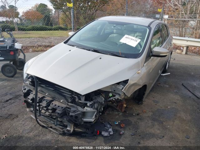 Photo 5 VIN: 1FADP3N22GL236446 - FORD FOCUS 