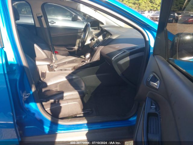 Photo 4 VIN: 1FADP3N22GL257538 - FORD FOCUS 