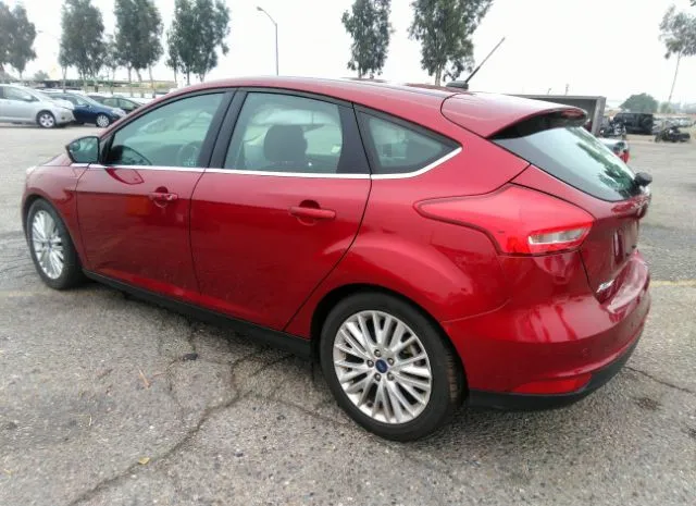 Photo 2 VIN: 1FADP3N22GL337079 - FORD FOCUS 