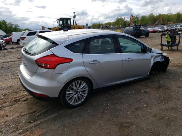 Photo 2 VIN: 1FADP3N22JL261905 - FORD FOCUS 