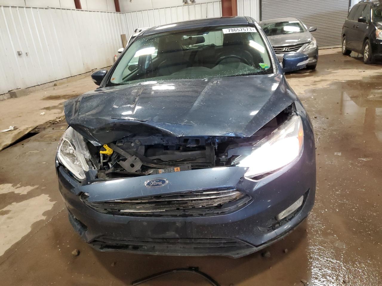 Photo 4 VIN: 1FADP3N22JL326008 - FORD FOCUS 