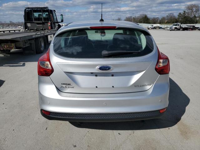 Photo 5 VIN: 1FADP3N23DL177970 - FORD FOCUS 