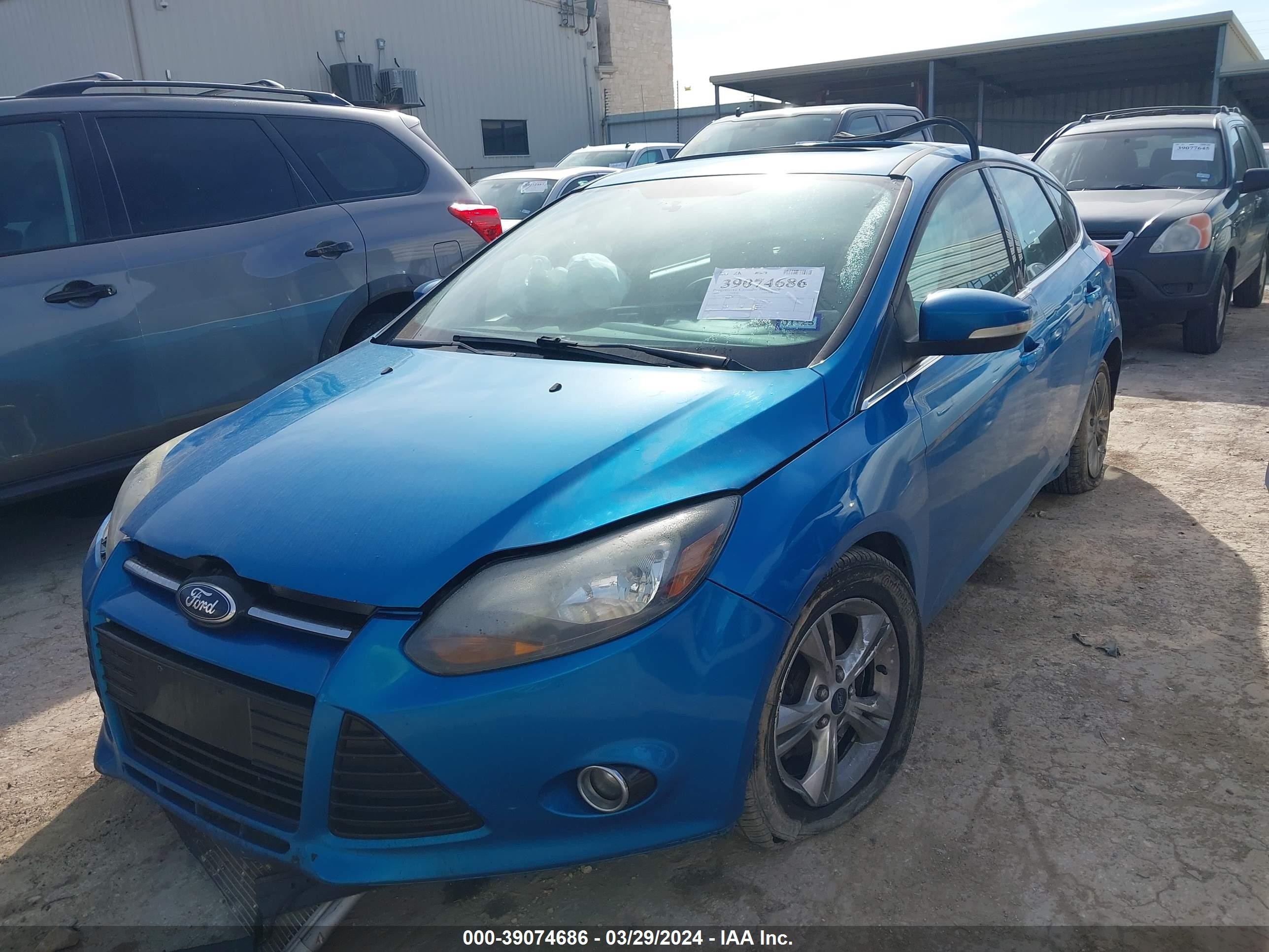 Photo 1 VIN: 1FADP3N23DL255020 - FORD FOCUS 