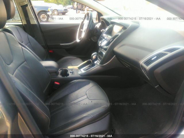 Photo 4 VIN: 1FADP3N23EL395568 - FORD FOCUS 