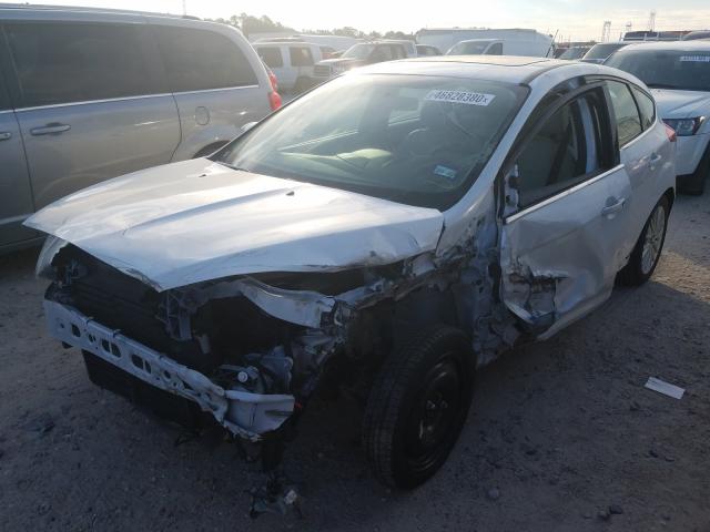 Photo 1 VIN: 1FADP3N23JL326065 - FORD FOCUS 