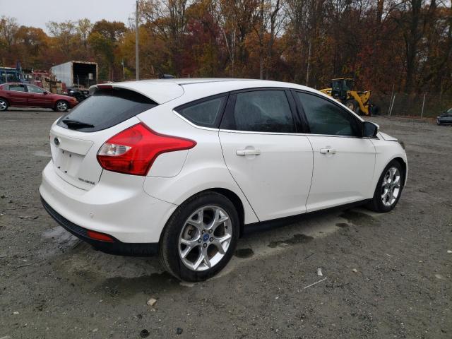 Photo 2 VIN: 1FADP3N24DL224729 - FORD FOCUS 