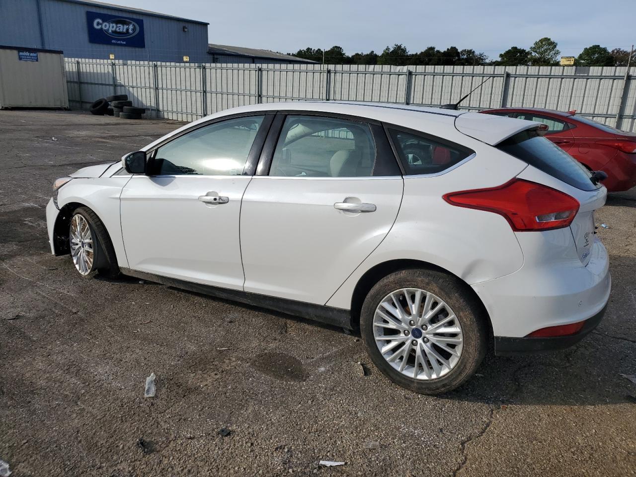 Photo 1 VIN: 1FADP3N24GL286006 - FORD FOCUS 