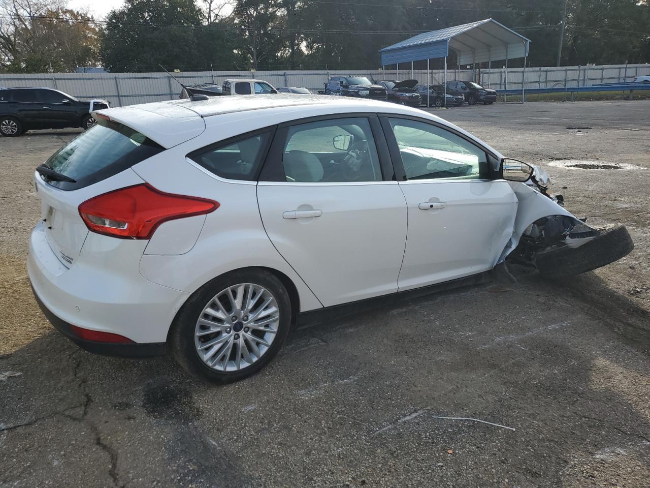 Photo 2 VIN: 1FADP3N24GL286006 - FORD FOCUS 