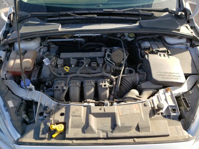 Photo 6 VIN: 1FADP3N24GL297586 - FORD FOCUS 