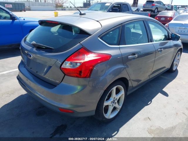 Photo 3 VIN: 1FADP3N25DL221936 - FORD FOCUS 