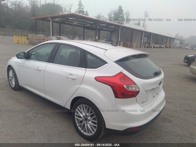 Photo 2 VIN: 1FADP3N25EL375676 - FORD FOCUS 