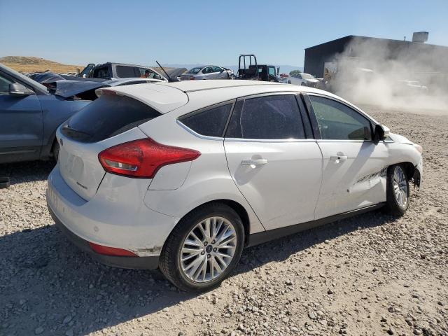 Photo 2 VIN: 1FADP3N25HL272584 - FORD FOCUS 