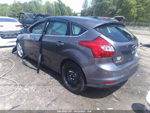 Photo 2 VIN: 1FADP3N26DL240821 - FORD FOCUS 