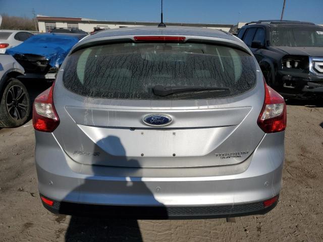 Photo 5 VIN: 1FADP3N26DL288979 - FORD FOCUS TITA 