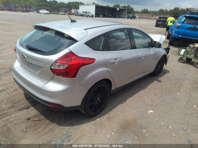 Photo 3 VIN: 1FADP3N26DL330695 - FORD FOCUS 