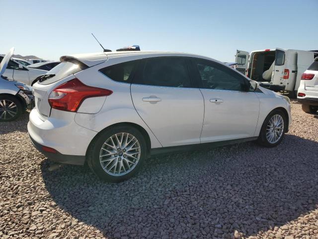 Photo 2 VIN: 1FADP3N26DL384014 - FORD FOCUS 