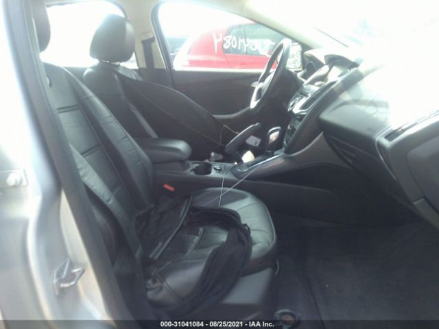 Photo 4 VIN: 1FADP3N26EL164423 - FORD FOCUS 