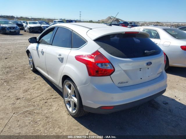 Photo 2 VIN: 1FADP3N26EL375802 - FORD FOCUS 