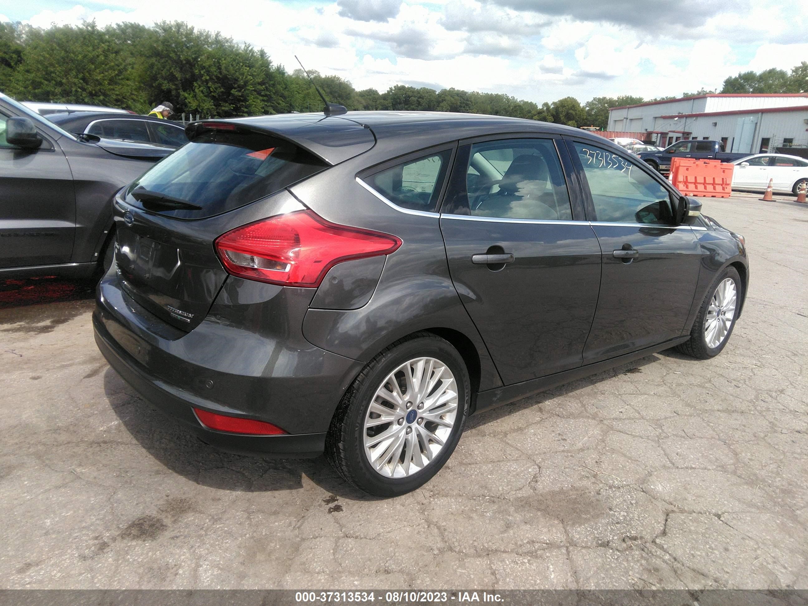 Photo 3 VIN: 1FADP3N26FL323894 - FORD FOCUS 