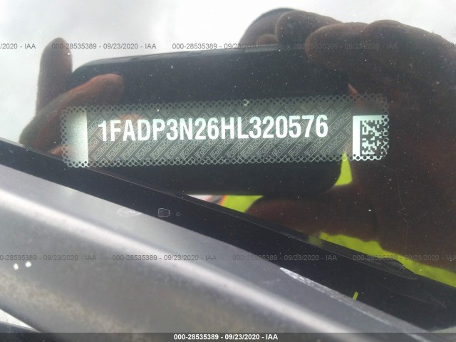 Photo 8 VIN: 1FADP3N26HL320576 - FORD FOCUS 