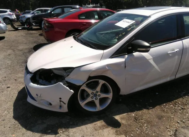 Photo 5 VIN: 1FADP3N27DL245204 - FORD FOCUS 