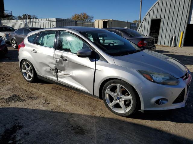 Photo 3 VIN: 1FADP3N27EL175656 - FORD FOCUS 