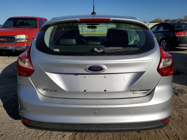 Photo 5 VIN: 1FADP3N27EL175656 - FORD FOCUS 