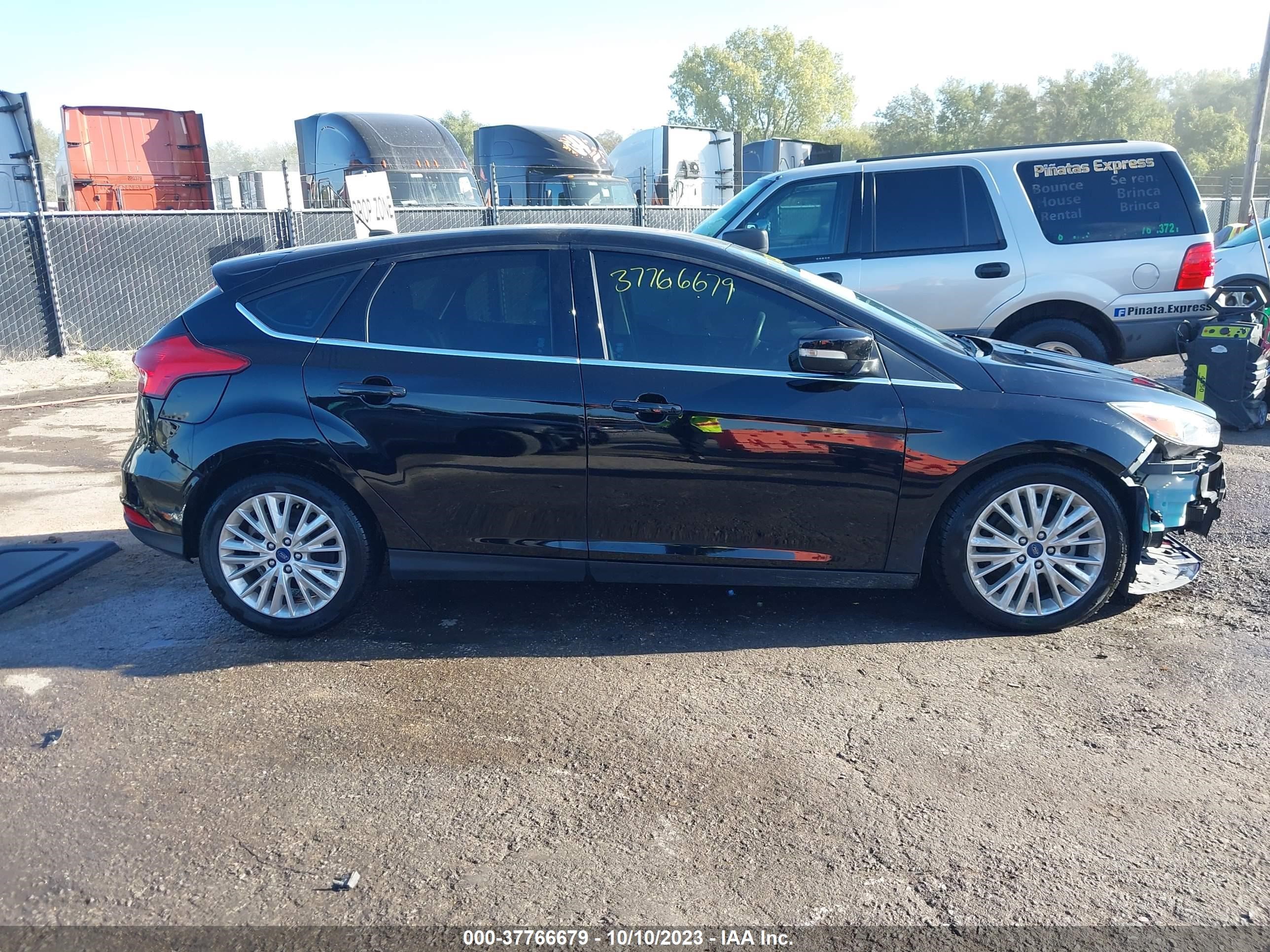 Photo 13 VIN: 1FADP3N27HL214413 - FORD FOCUS 