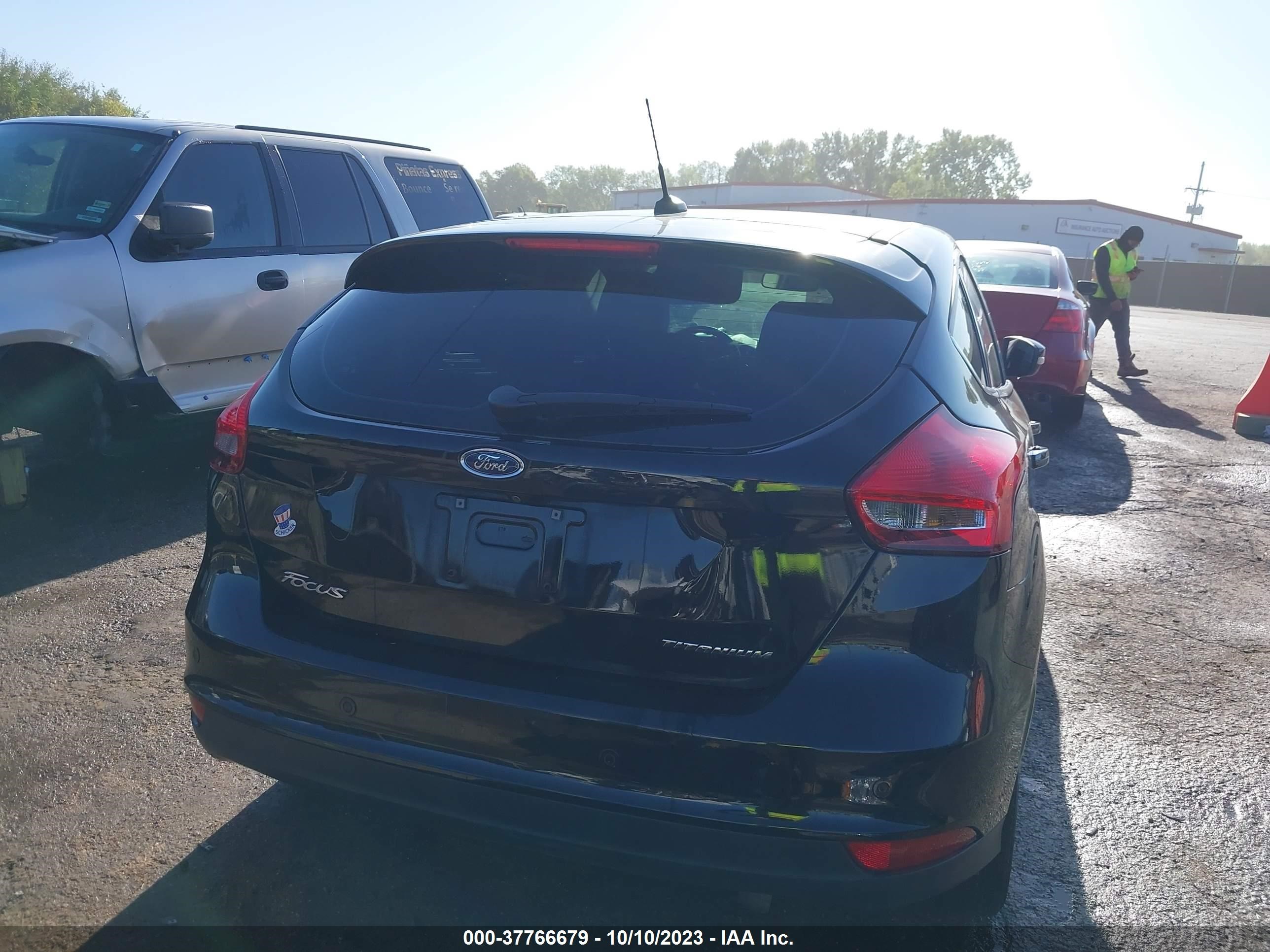 Photo 16 VIN: 1FADP3N27HL214413 - FORD FOCUS 