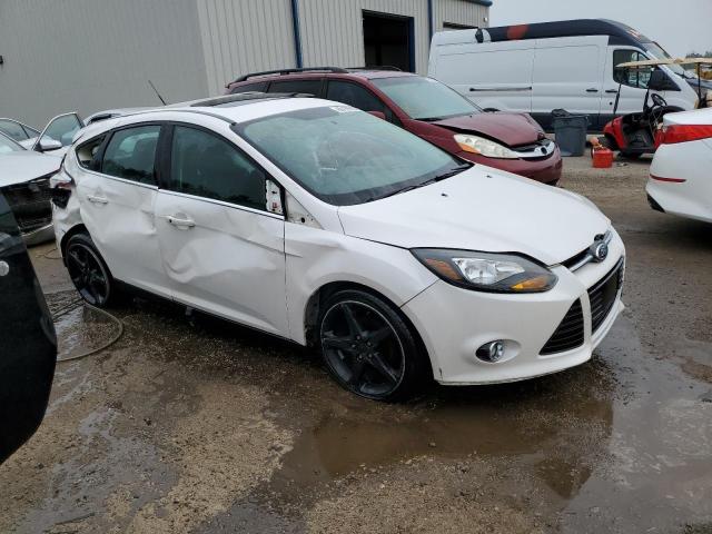 Photo 3 VIN: 1FADP3N28DL105369 - FORD FOCUS 