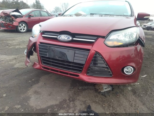 Photo 5 VIN: 1FADP3N29EL221469 - FORD FOCUS 