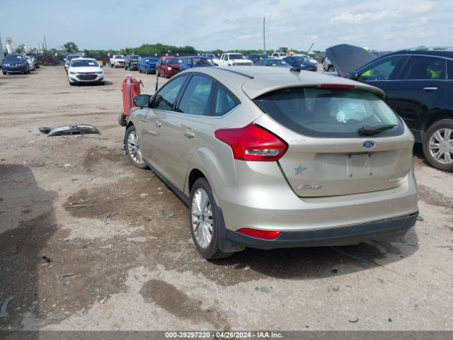 Photo 2 VIN: 1FADP3N29JL229601 - FORD FOCUS 