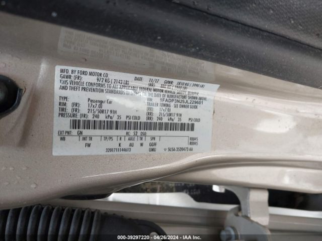 Photo 8 VIN: 1FADP3N29JL229601 - FORD FOCUS 