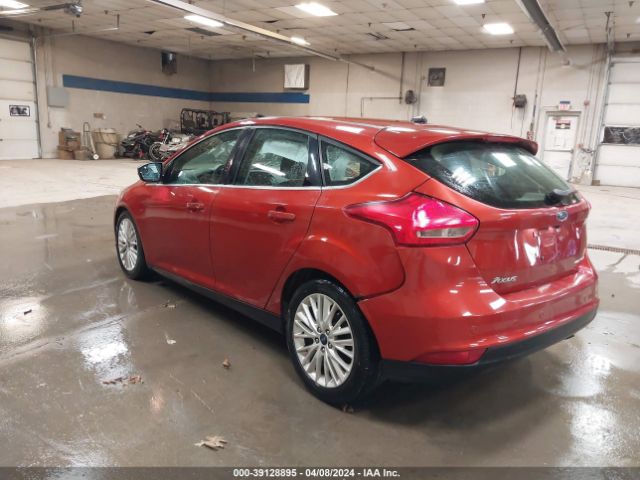 Photo 2 VIN: 1FADP3N29JL279639 - FORD FOCUS 