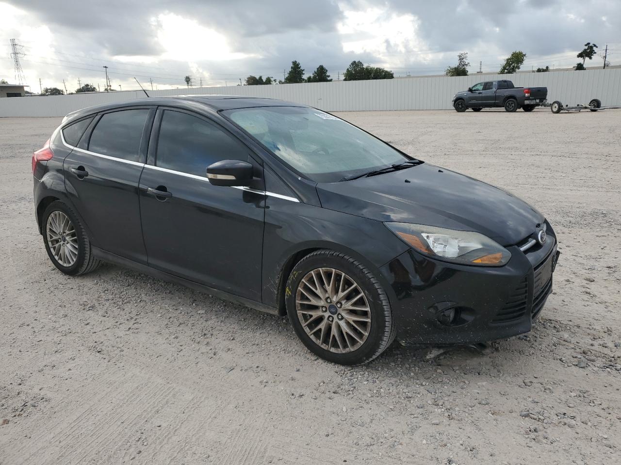 Photo 3 VIN: 1FADP3N2XEL422801 - FORD FOCUS 