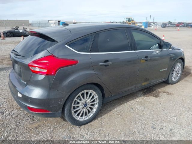 Photo 3 VIN: 1FADP3R43FL314582 - FORD FOCUS 