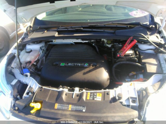 Photo 9 VIN: 1FADP3R44DL306973 - FORD FOCUS 