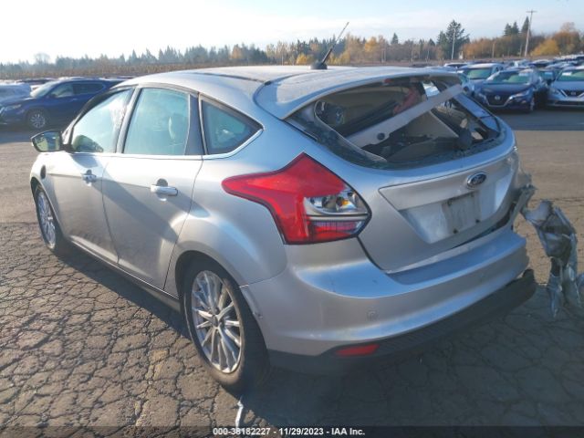 Photo 2 VIN: 1FADP3R46DL363594 - FORD FOCUS 