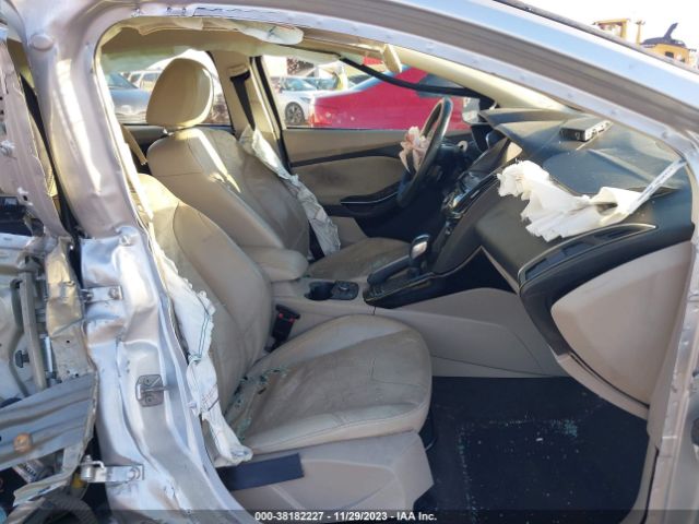 Photo 4 VIN: 1FADP3R46DL363594 - FORD FOCUS 