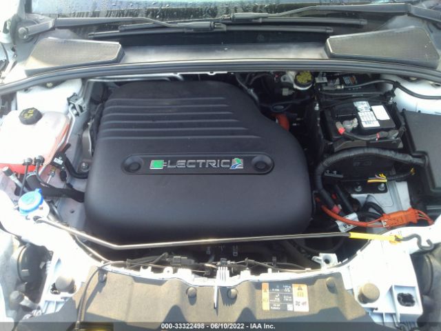 Photo 9 VIN: 1FADP3R47EL249640 - FORD FOCUS 