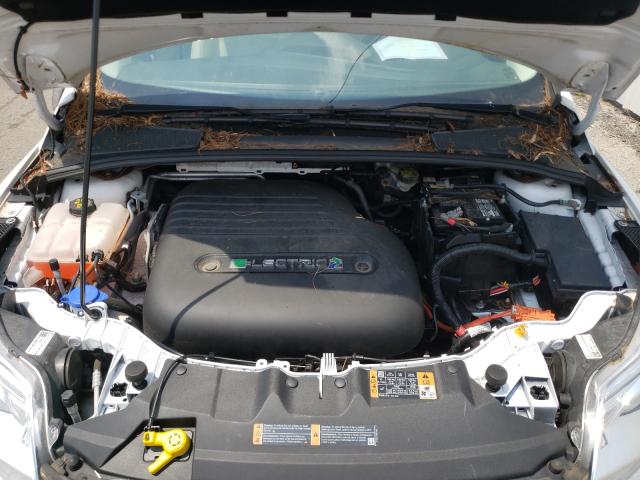 Photo 6 VIN: 1FADP3R4XEL284463 - FORD FOCUS 