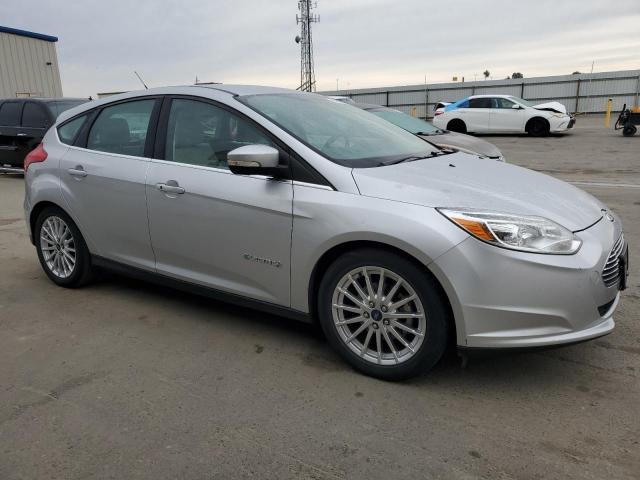 Photo 3 VIN: 1FADP3R4XFL317737 - FORD FOCUS BEV 