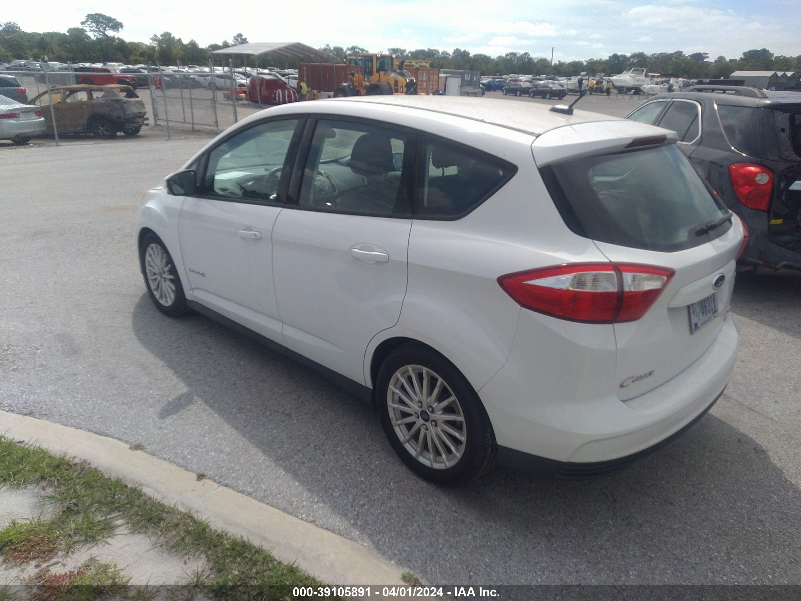 Photo 2 VIN: 1FADP5AU1FL123279 - FORD C-MAX 