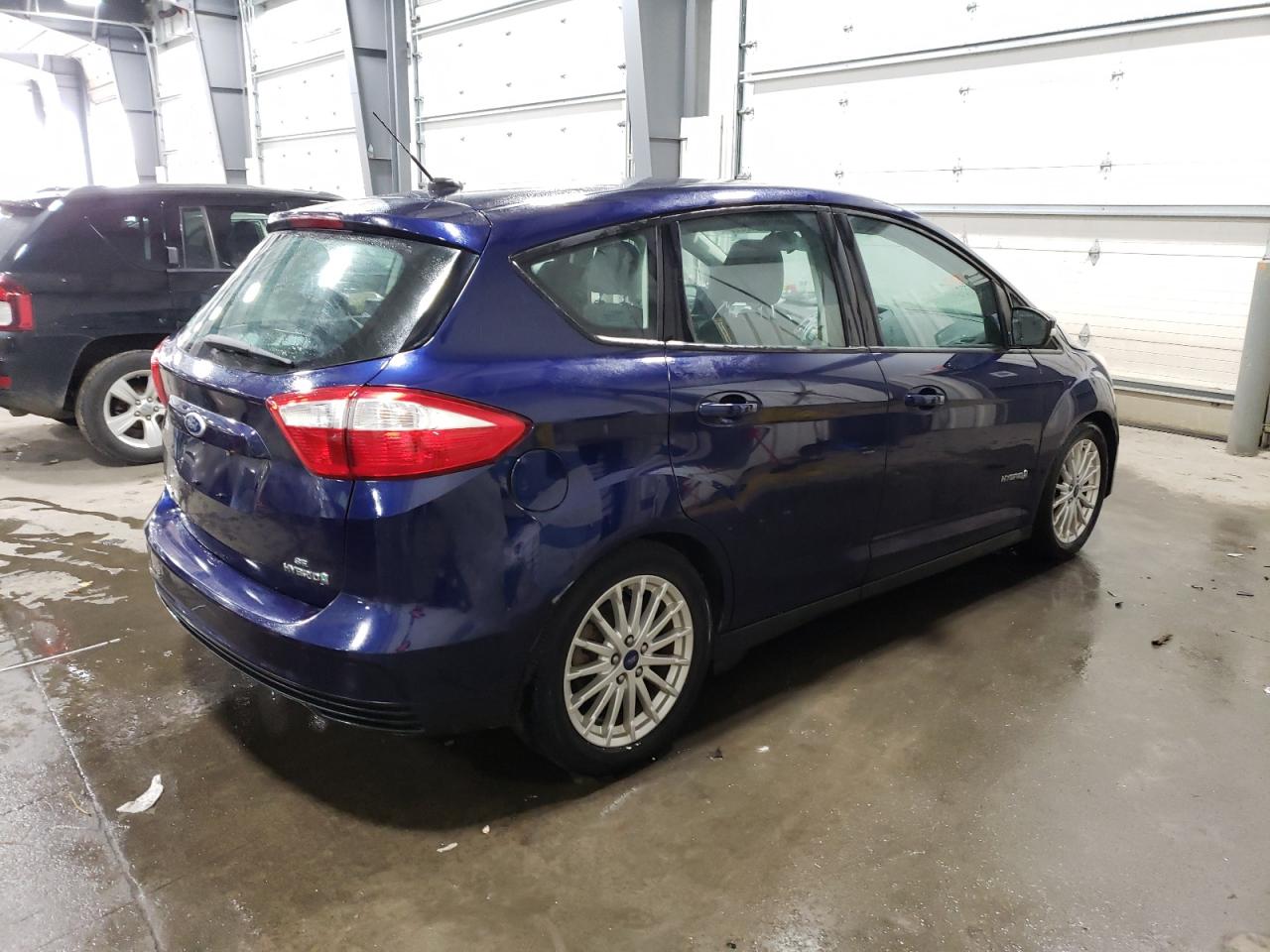 Photo 2 VIN: 1FADP5AU3GL109093 - FORD C-MAX 