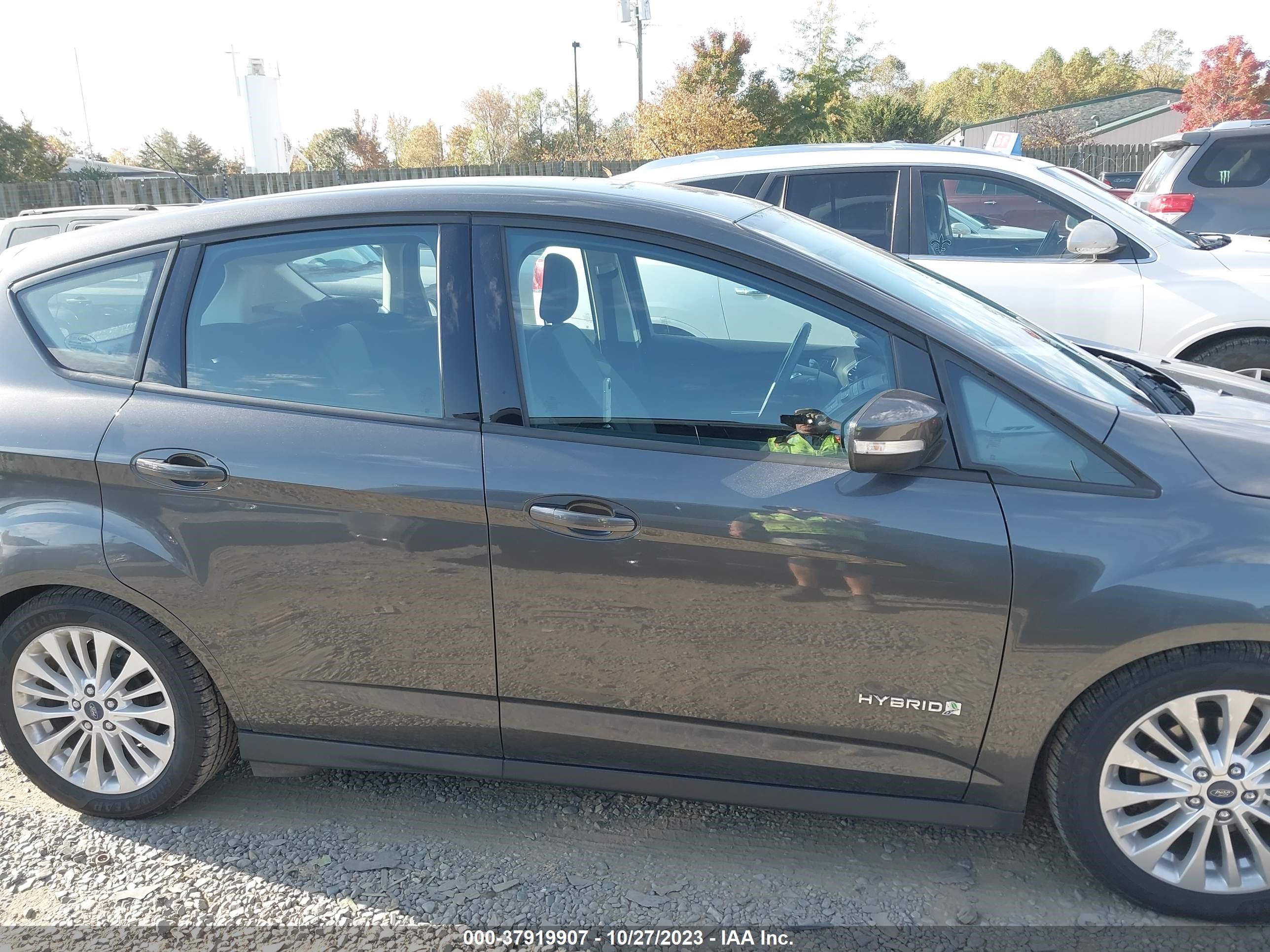 Photo 12 VIN: 1FADP5AU8JL101658 - FORD C-MAX 