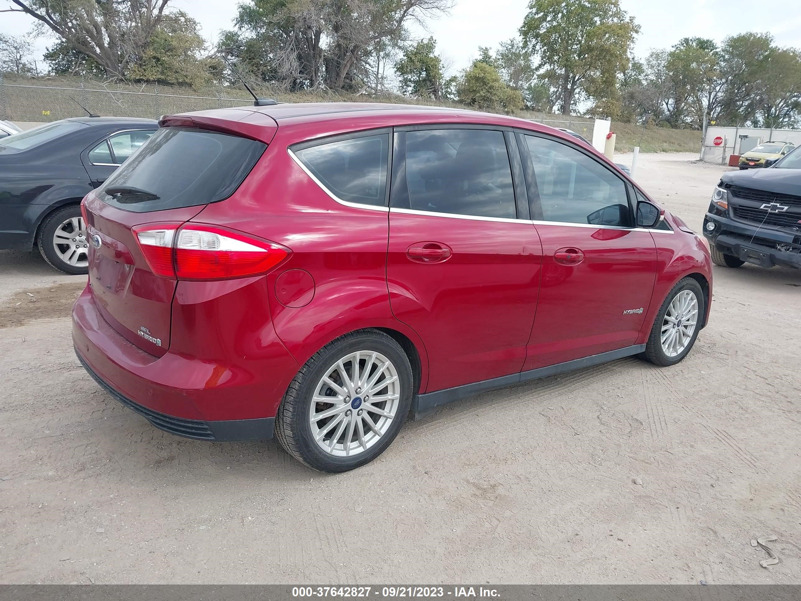 Photo 3 VIN: 1FADP5BU8FL125190 - FORD C-MAX 